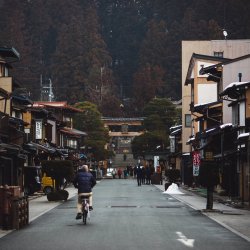 岐阜県高山市　桜山八幡宮